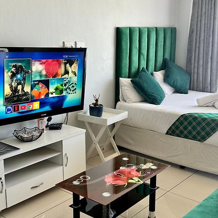 Mowetu Guest House Cape Town Luaran gambar