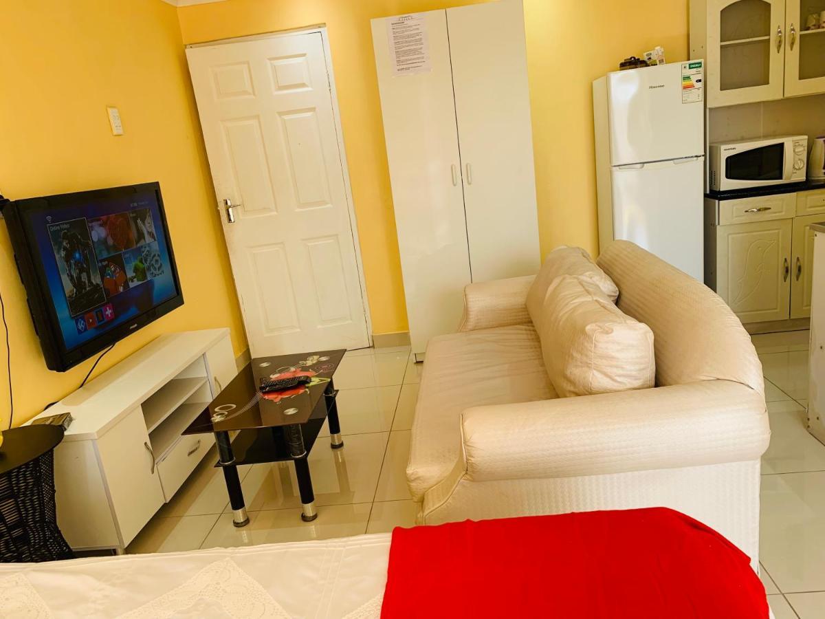 Mowetu Guest House Cape Town Luaran gambar