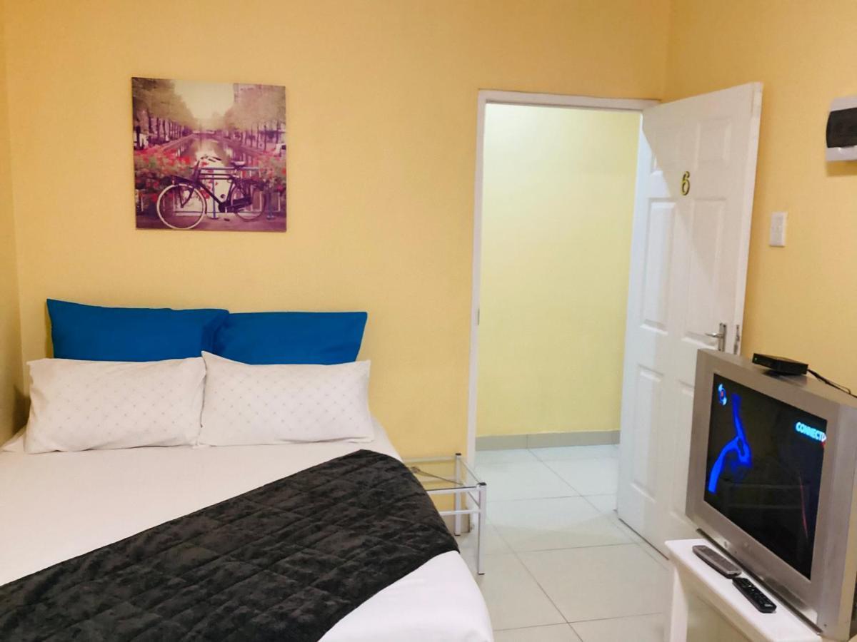 Mowetu Guest House Cape Town Luaran gambar